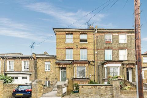 Flat D, 12 Brookfield Road, London, E9 5AH