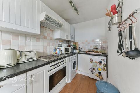 Flat D, 12 Brookfield Road, London, E9 5AH