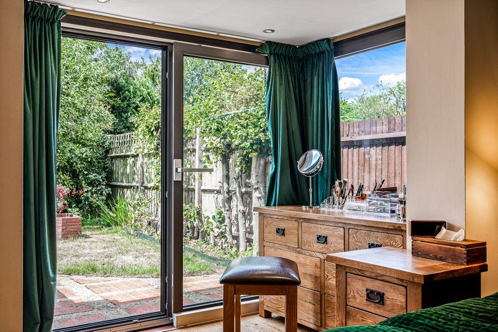 Bedroom 1 (Double with Ensuite)
