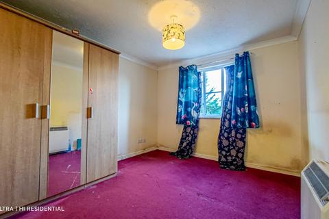 2 bedroom flat for sale, Fairway Drive, Thamesmead, SE28 8QT