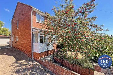 81 Beacon Lane, Exeter, EX4 8LL