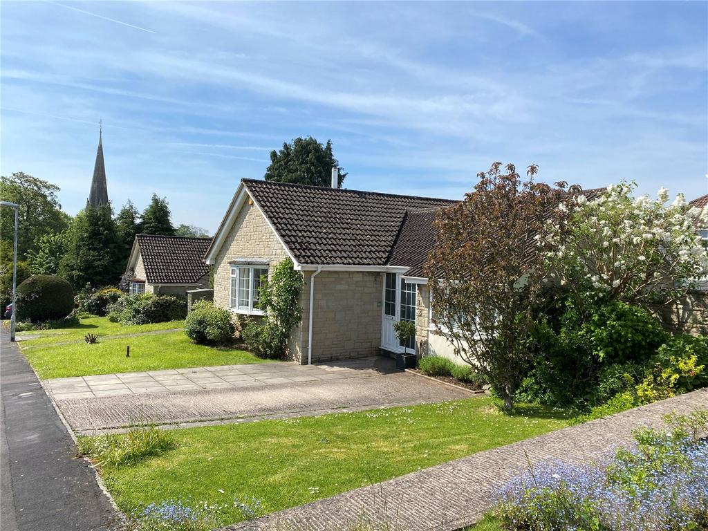 Kippax Avenue, Wells, Somerset, BA5 4 bed bungalow for sale £550,000