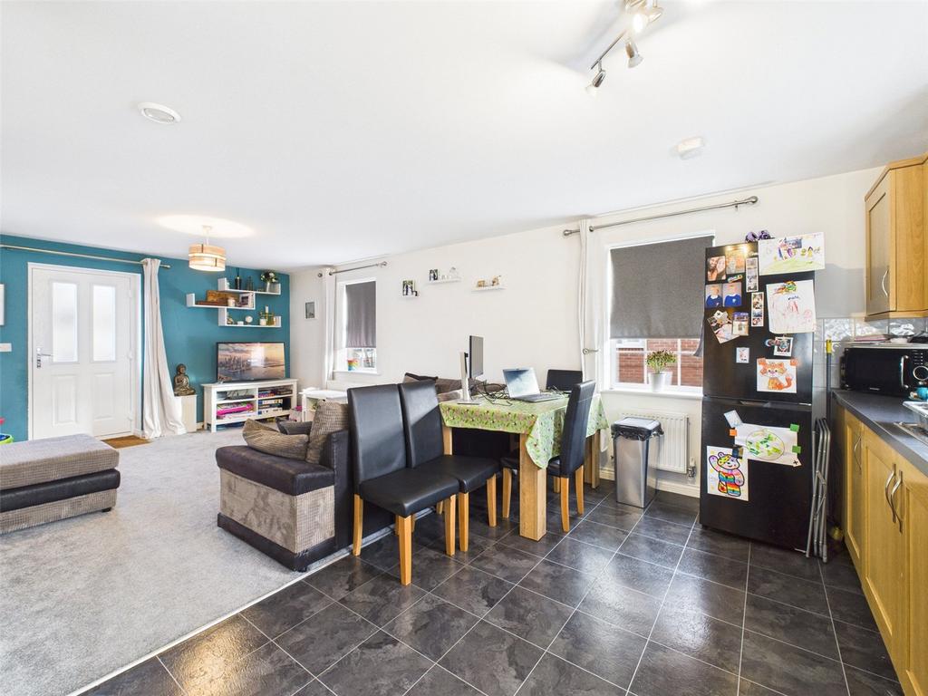 Kitchen/Living Area
