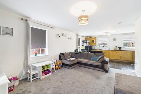 2 bedroom apartment for sale, Chalkpit Lane, Chinnor OX39