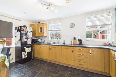 2 bedroom apartment for sale, Chalkpit Lane, Chinnor OX39