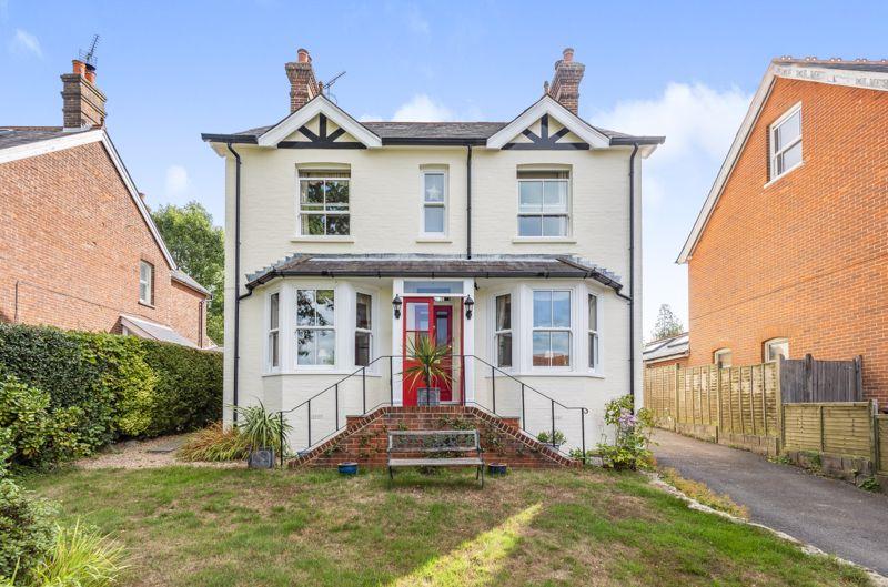 Old Station Road, Wadhurst 4 bed detached house for sale £915,000