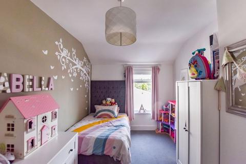 1 Appleton Road, Widnes, WA8 6EX