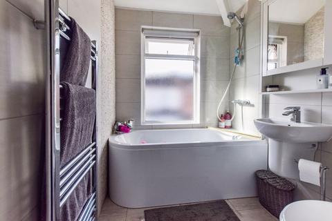 1 Appleton Road, Widnes, WA8 6EX