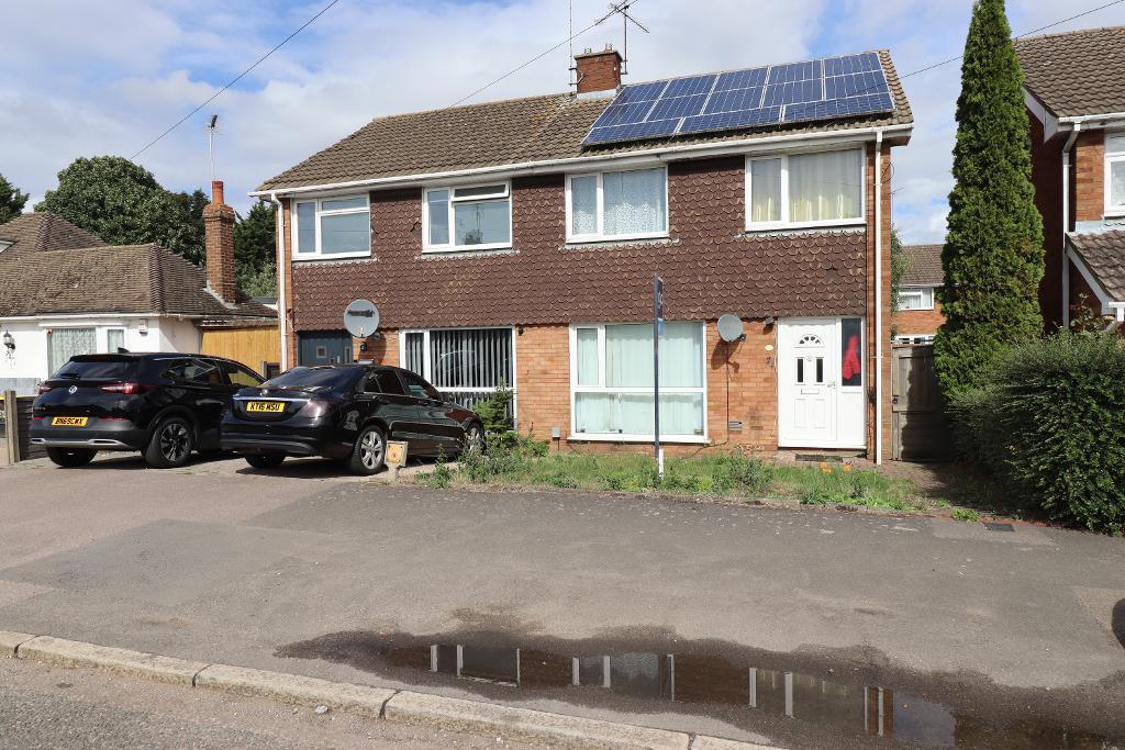 Toddington Road, Leagrave, Luton, LU4... 3 bed semidetached house £340,000