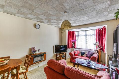 6 Gomshall Gardens, Kenley, CR8 5AH