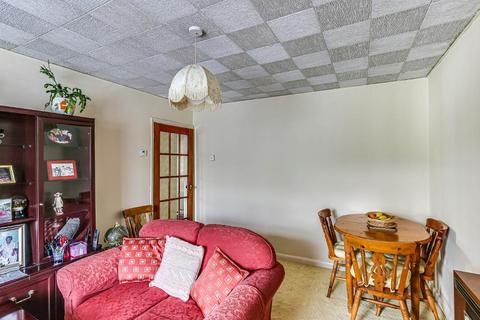 6 Gomshall Gardens, Kenley, CR8 5AH