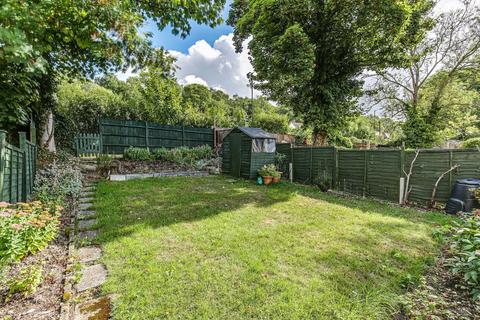 6 Gomshall Gardens, Kenley, CR8 5AH