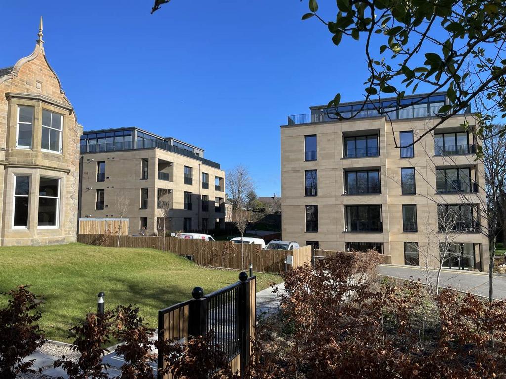 30 Corstorphine Road, Murrayfield, Edinburgh 3 bed flat for sale £925,000
