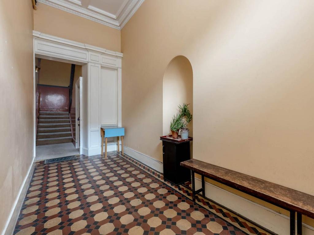 Great Stuart Street, Edinburgh, 4 bed apartment for sale £795,000