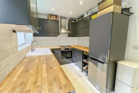 90 Cherwell Grove, South Ockendon, RM15 6AS