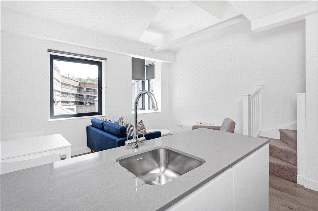 Kitchen/Living Room