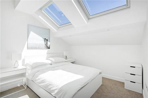 undefined, High Street, Purley, CR8