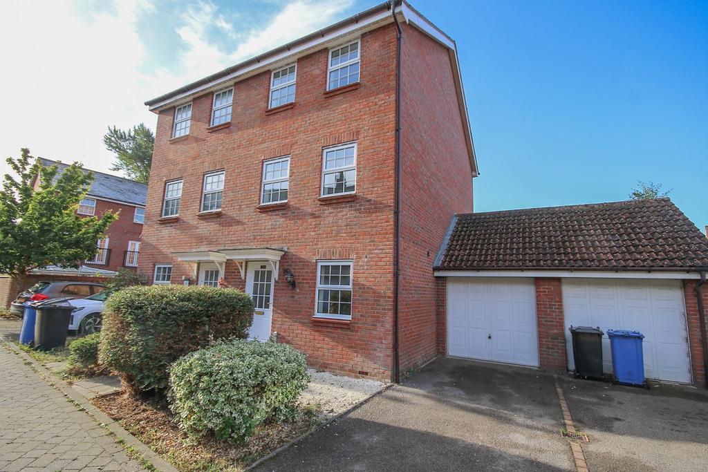 Copenhagen Way, Norwich, NR3 4 bed terraced house £325,000