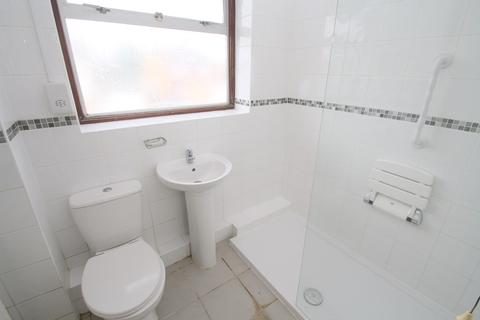 2 Whatmore Close, Staines-upon-thames, TW19 6AS