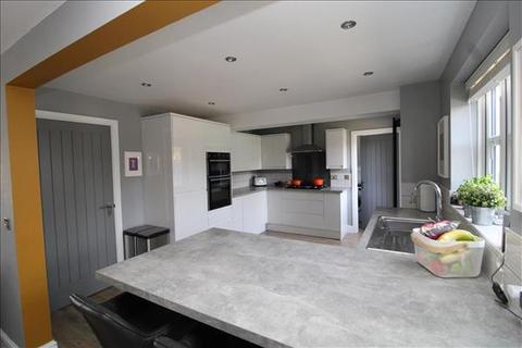 1 Canon Stevens Close, Collingham, Newark, NG23 7RH