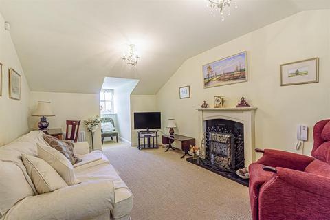 2 bedroom flat for sale, St Marys Manor, Beverley, East Yorkshire, HU17 8DE