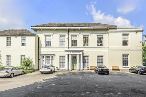 2 bedroom flat for sale, St Marys Manor, Beverley, East Yorkshire, HU17 8DE
