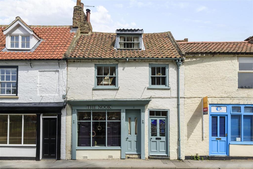 Eastgate, Beverley, East Yorkshire... 3 bed terraced house £280,000