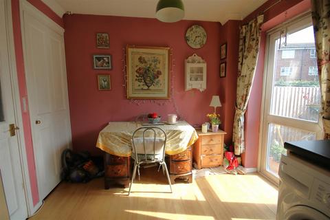 37 Penn Road, Datchet, Slough, SL3 9HS