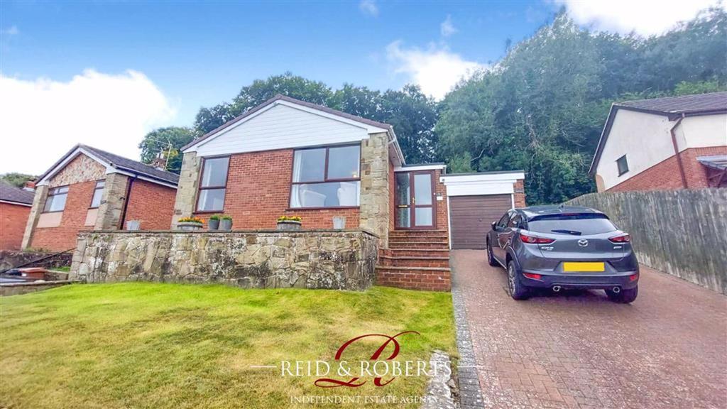 Crecas Lane, Carmel, Holywell, CH8 3 bed detached bungalow £260,000