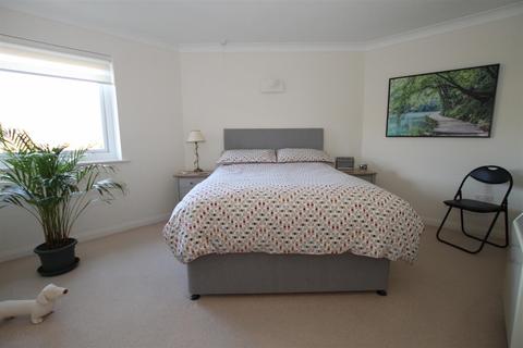 2 bedroom flat for sale - Belvedere Wortley Road, Highcliffe, HIGHCLIFFE