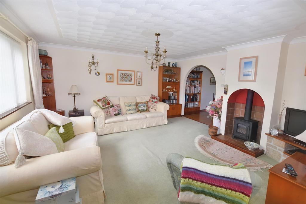 Treskerby, Redruth 3 bed detached house £350,000