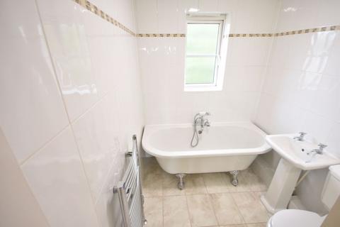 2 bedroom apartment to rent, Lewis Crescent, CLYST HEATH, Exeter