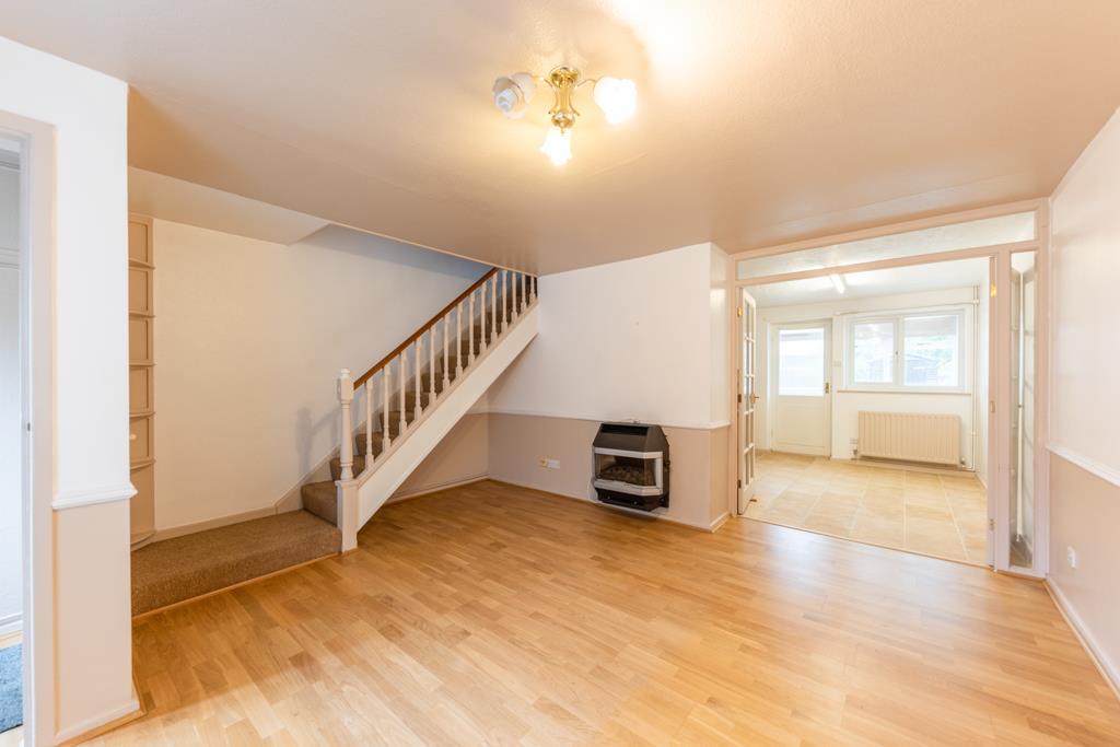 Main Street, Lowdham, Nottingham 3 bed terraced house £850 pcm (£196 pw)