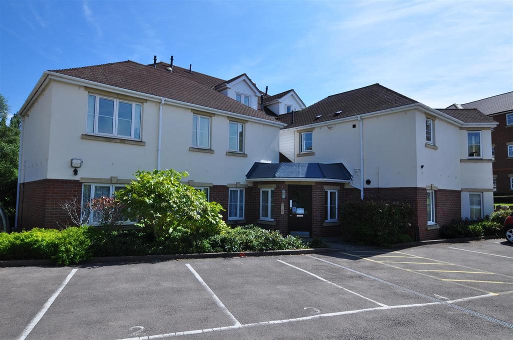 Leigh Sinton Road, Malvern 2 bed apartment £850 pcm (£196 pw)