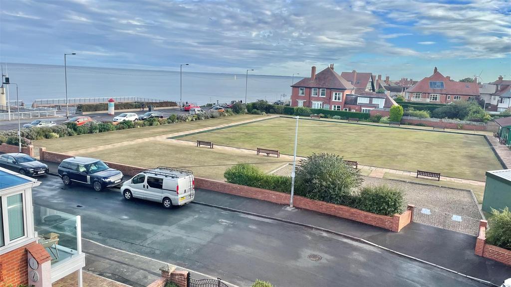 Trafalgar Crescent, Bridlington 3 bed £120,000