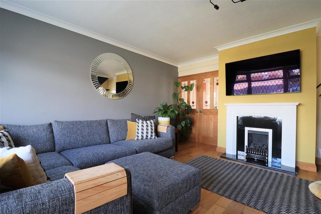 Road, Hessle 3 bed semidetached house for sale £190,000