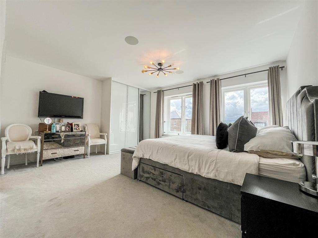 Bed 1 image 2.jpg