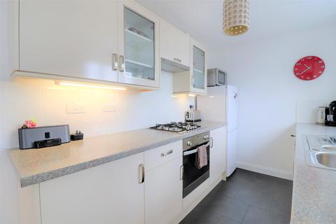 2 bedroom apartment for sale - Atlantic Court, Northfield Road, Ilfracombe, Devon, EX34