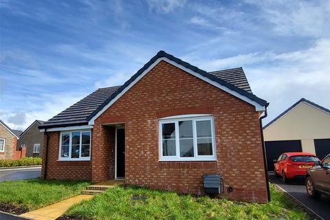 2 bedroom bungalow to rent - Carder Way, South Molton, Devon, EX36