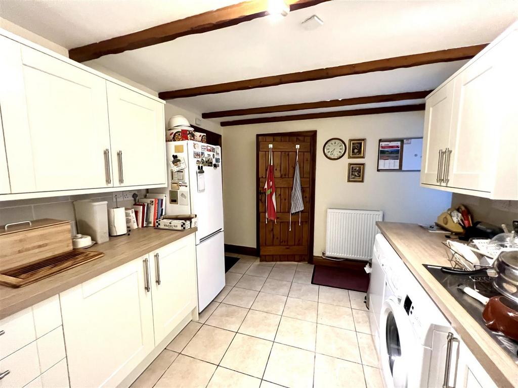 Station Road, Abercrave, Swansea 4 bed detached house for sale £325,000