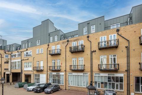 26 Millennium Place, London, E2 9NL