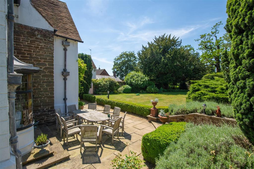 Harlington Manor, Harlington-40.jpg