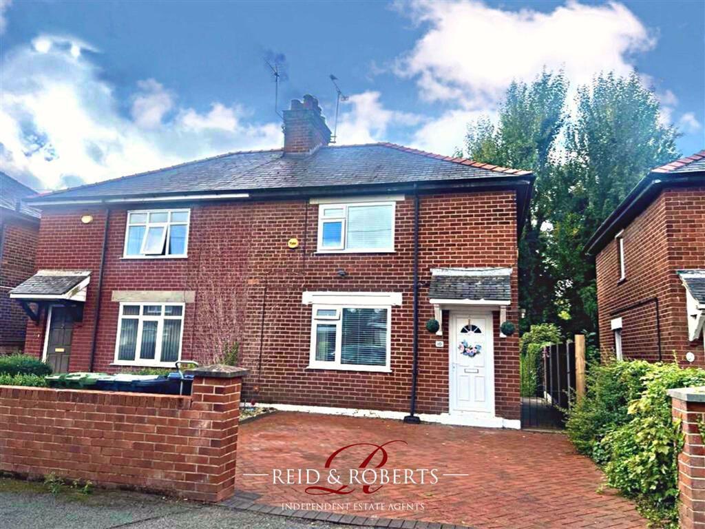 Belvedere Drive, Wrexham 3 bed semidetached house £175,000