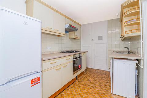 2 bedroom apartment for sale - Langton Road, Hoddesdon