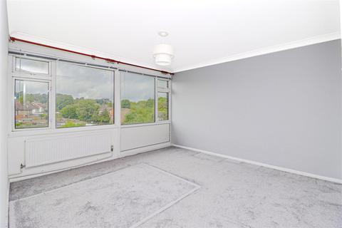 2 bedroom apartment for sale - Langton Road, Hoddesdon