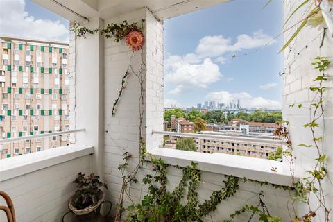 Flat 40, Modling House Mace Street, London, E2 0RD