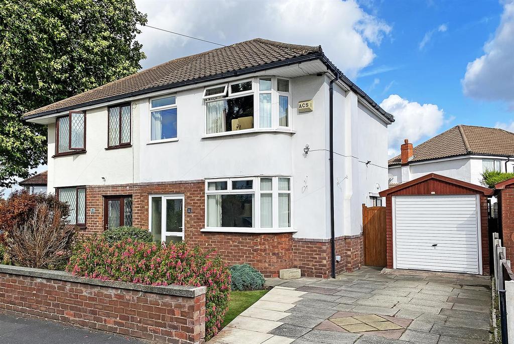 Vale Road, Timperley, Altrincham 3 bed semidetached house for sale £