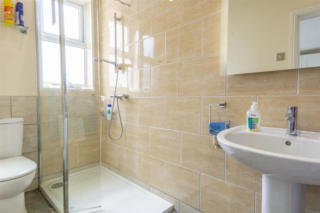 Bathroom DSC 0624-HDR copy.jpg