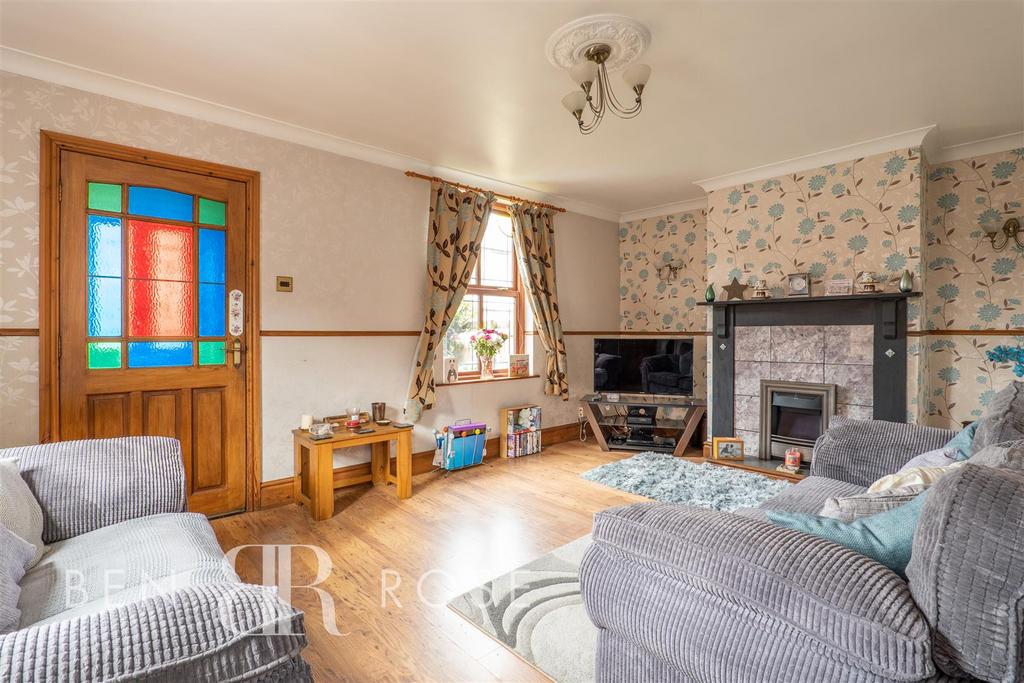 Stanifield Lane, Farington, Leyland 3 bed end of terrace house £130,000