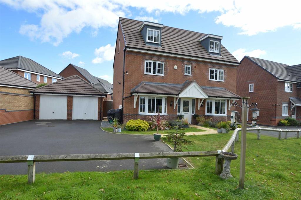 Squinter Pip Way, Bowbrook, Shrewsbury 5 bed detached house - £565,000